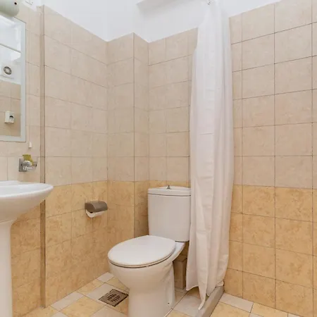 Hotel Galaxy New 2*