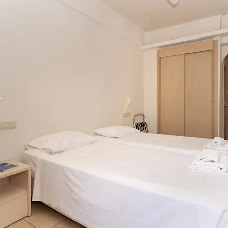 Galaxy New Hotel 2*