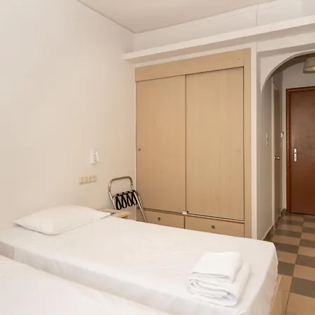 Hotel Galaxy New 2*