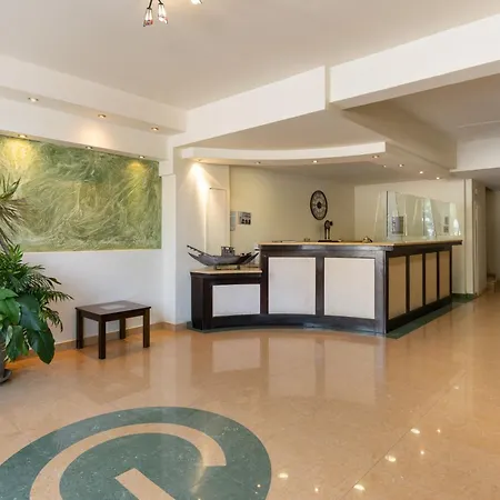 Galaxy New Hotel 2*